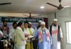 Badruddin Ajmal gives financial assistance to families of youths, killed during CAA protest
