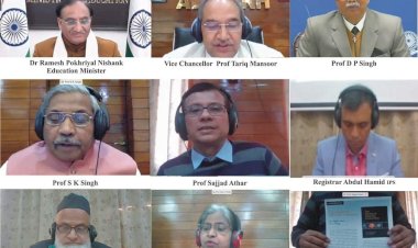 Union Education Minister praises AMU, says it's progressing steadily in various fields