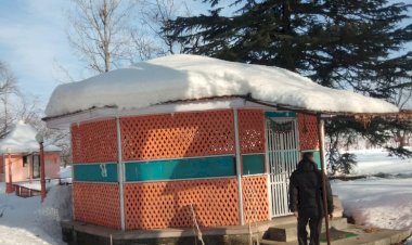 Muslim resident fosters harmony by maintaining Hindu temple in Kashmir