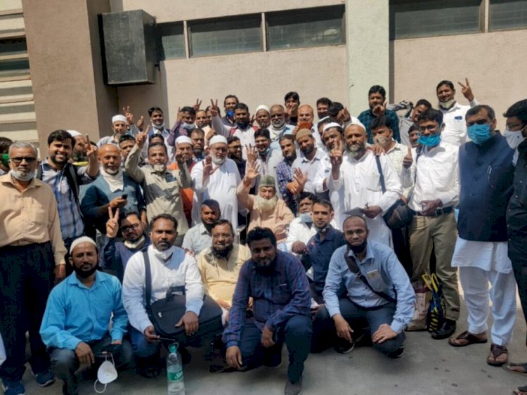 After 19 years Gujarat court acquits 127 persons alleged for SIMI links
