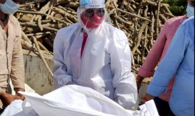Meet UP's woman social worker venturing into holding last rites of Covid-19 victims